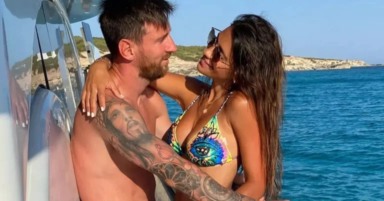 Messi girlfriend